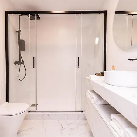 Luxury Dunia شقة *