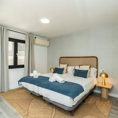 Luxury Dunia شقة *