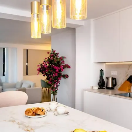 Luxury Dunia